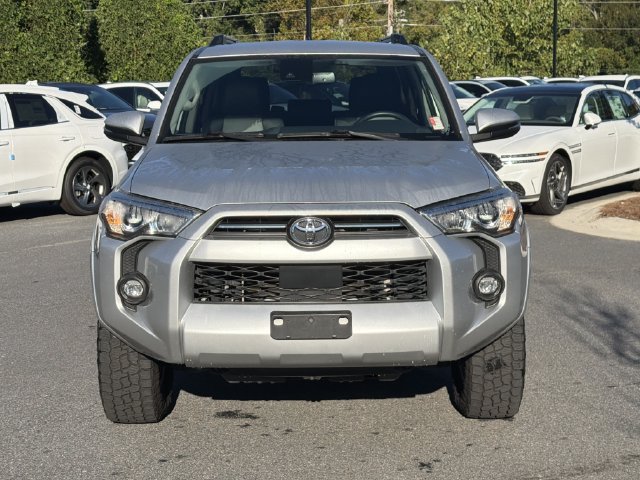 Used 2022 Toyota 4Runner SR5 Premium AWD/4WD image 2