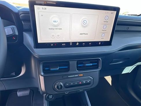 New 2025 Ford Maverick Lobo image 25