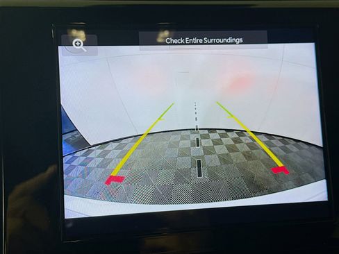 Used 2024 Jeep Grand Cherokee Laredo X image 19