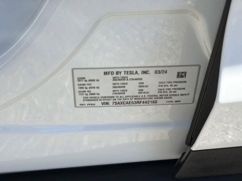 Used 2024 Tesla Model X image 9