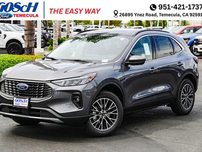 New 2025 Ford Escape SE w/ Class II Trailer Tow Package