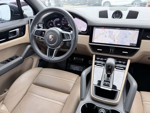Used 2019 Porsche Cayenne S AWD/4WD image 18