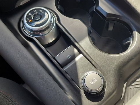 Used 2025 Ford Explorer Active image 26