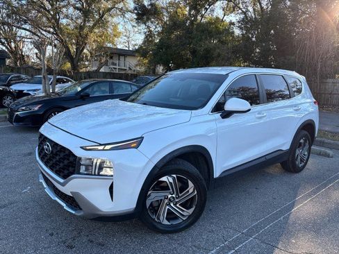 Used 2021 Hyundai Santa Fe SE image 2