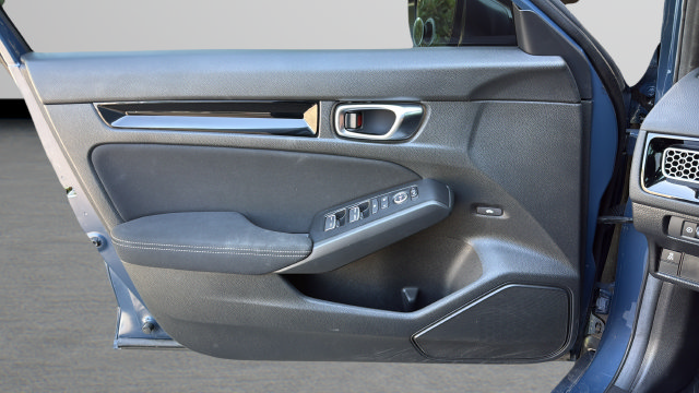 Used 2025 Honda Civic Sport image 10