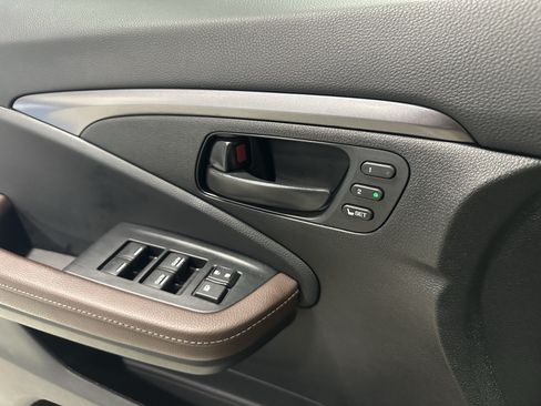 Used 2024 Honda Passport EX-L image 21