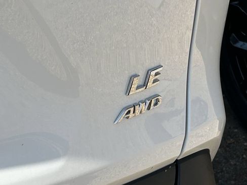 Used 2025 Toyota RAV4 LE AWD/4WD image 6