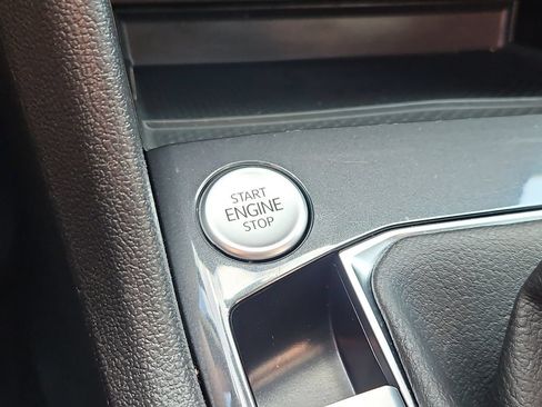 Certified 2024 Volkswagen Tiguan SE R-Line AWD/4WD image 24