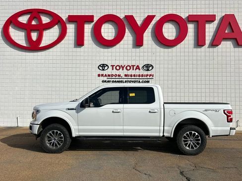 Used 2018 Ford F150 XLT w/ Equipment Group 302A Luxury image 3