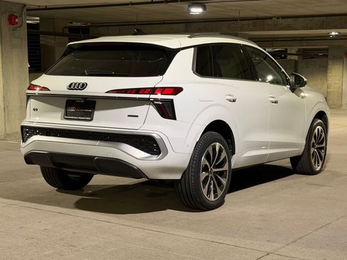 Certified 2026 Audi Q3 quattro 2.0T AWD/4WD image 9