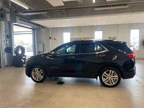 Used 2020 Chevrolet Equinox Premier AWD/4WD image 11