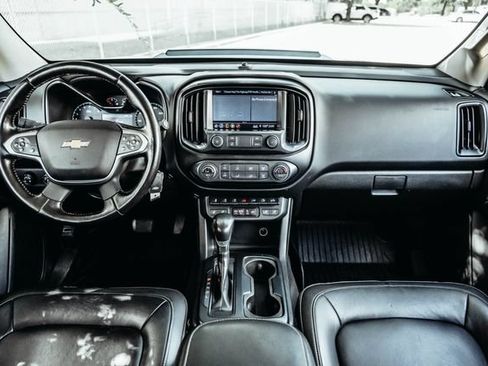 Used 2019 Chevrolet Colorado ZR2 w/ Colorado ZR2 Bison Edition AWD/4WD image 9