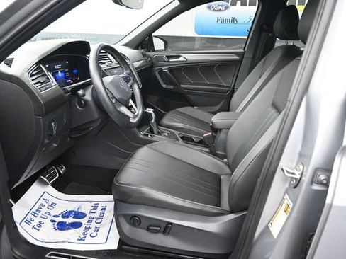 Used 2023 Volkswagen Tiguan SE R-Line FWD image 12