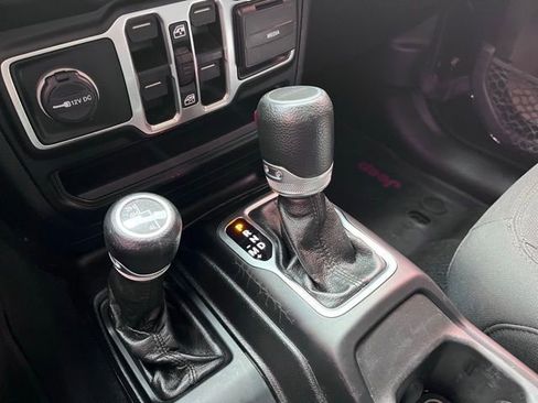 Used 2020 Jeep Gladiator Sport w/ Quick Order Package 24S image 14