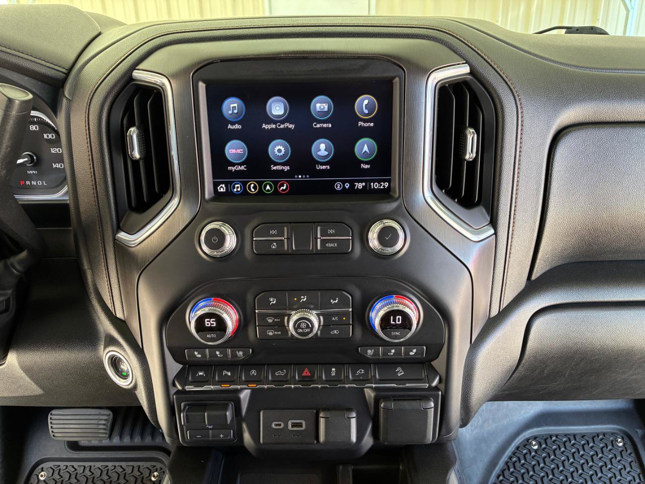 Used 2021 GMC Sierra 1500 AT4 w/ AT4 Premium Package AWD/4WD image 20