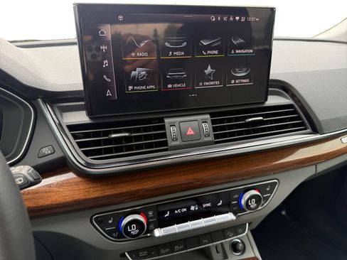 Used 2023 Audi Q5 2.0T Premium Plus w/ Premium Plus Package image 12