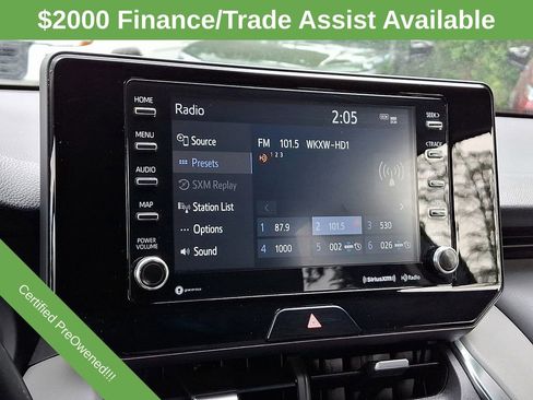 Used 2022 Toyota Venza LE AWD/4WD image 16