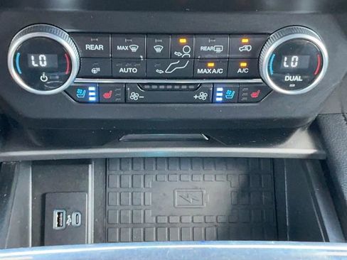 Used 2021 Ford Expedition Max XLT AWD/4WD image 27