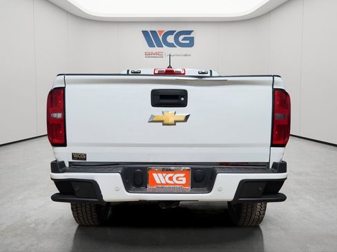 Used 2020 Chevrolet Colorado LT w/ Safety Package image 12