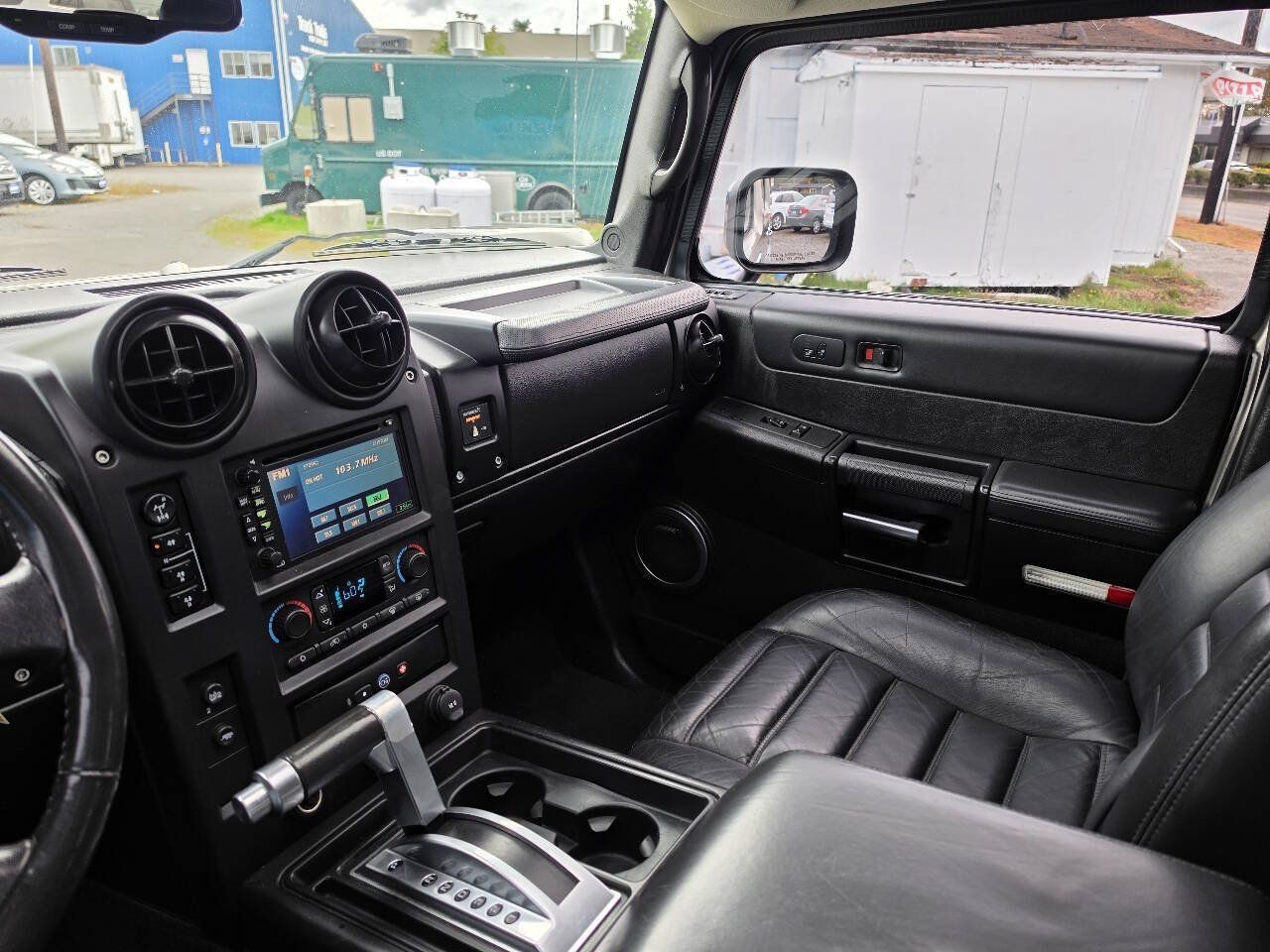 Used 2005 HUMMER H2 w/ Preferred Equipment Group AWD/4WD image 19