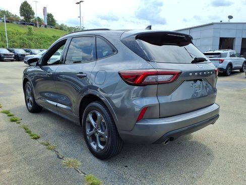 Certified 2023 Ford Escape ST-Line Select w/ Tech Pack #2 AWD/4WD image 4