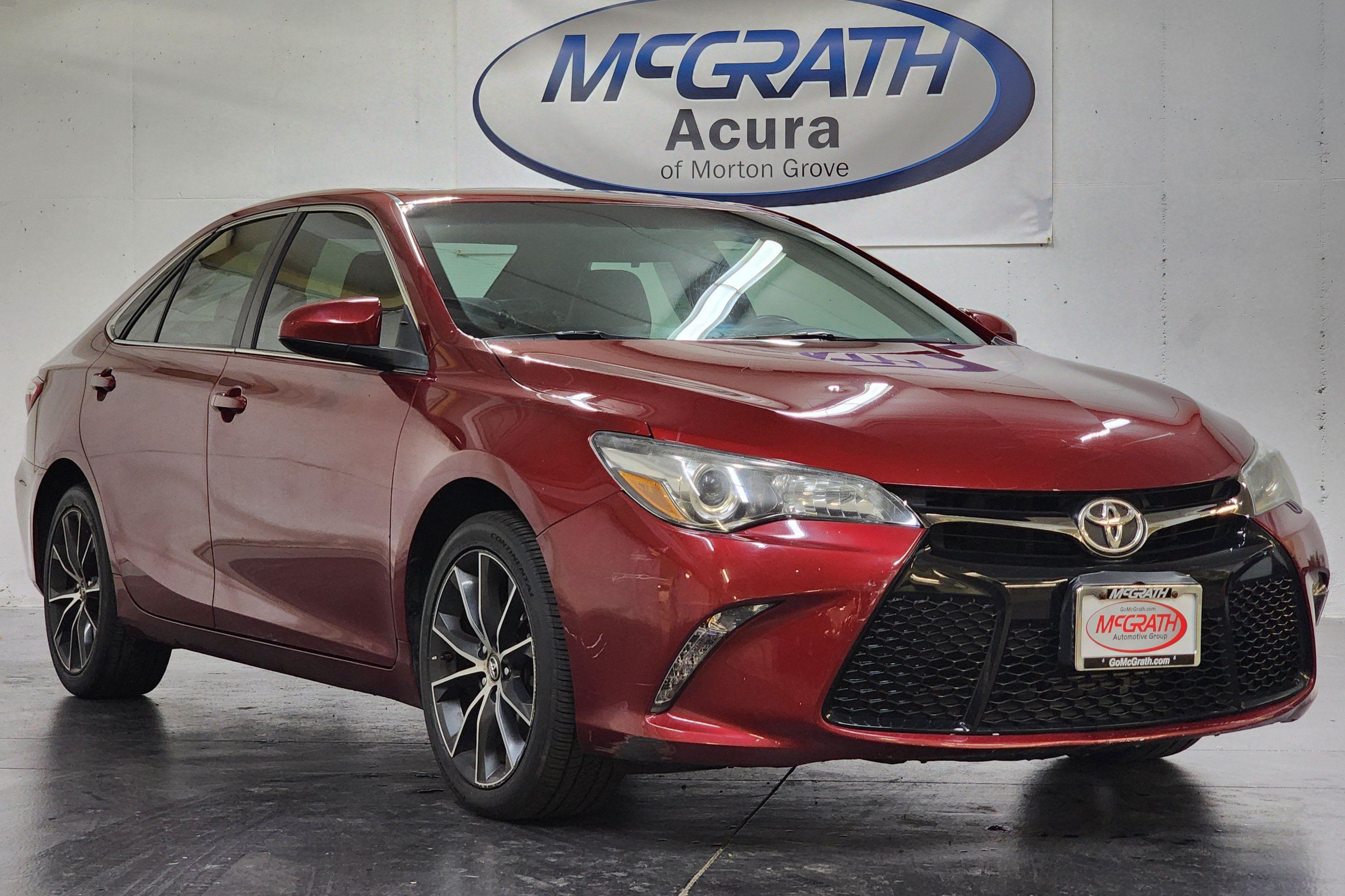 Used 2016 Toyota Camry XSE w/ Moonroof Package FWD image 3