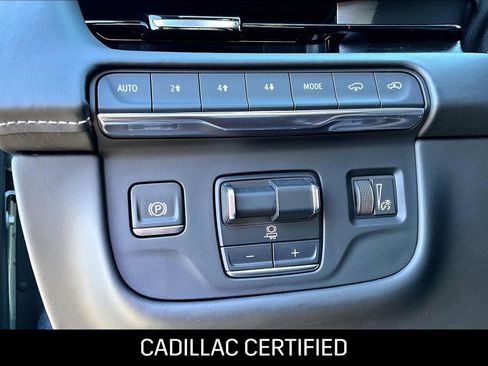 Used 2024 Cadillac Escalade Sport Platinum w/ Heavy-Duty Trailer Package AWD/4WD image 33