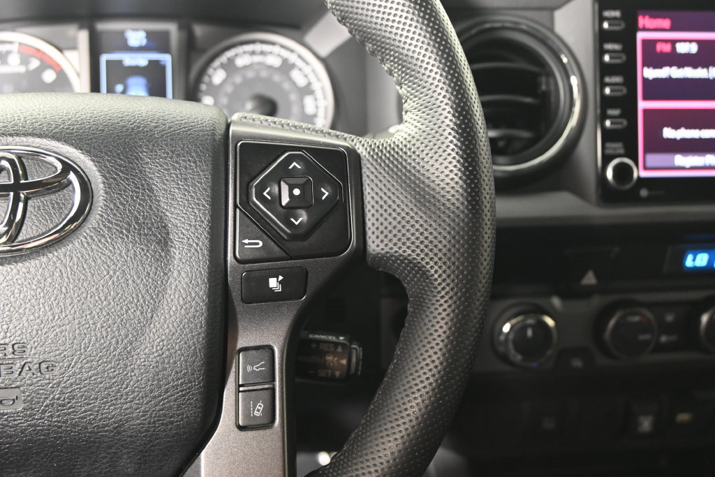 Used 2023 Toyota Tacoma TRD Sport AWD/4WD image 35