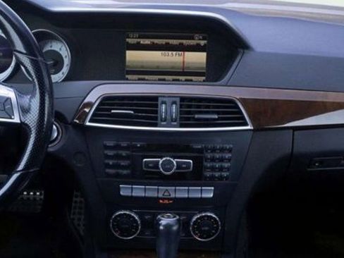 Used 2014 Mercedes-Benz C 250 Sedan image 16