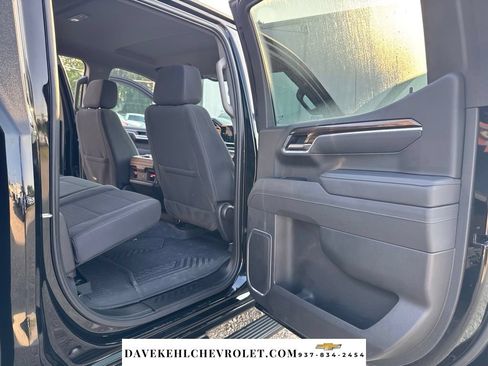 Used 2025 Chevrolet Silverado 1500 LT AWD/4WD image 21