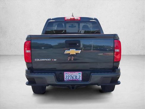 Used 2018 Chevrolet Colorado Z71 RWD image 7