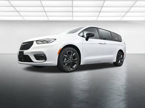 New 2026 Chrysler Pacifica Select image 20