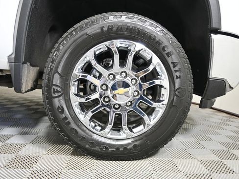 Used 2024 Chevrolet Silverado 2500 LTZ w/ LTZ Plus Package AWD/4WD image 12