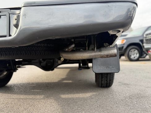 Used 2004 Toyota Tacoma 2WD Regular Cab image 86