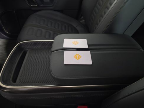 Used 2024 Rivian R1T Adventure image 29