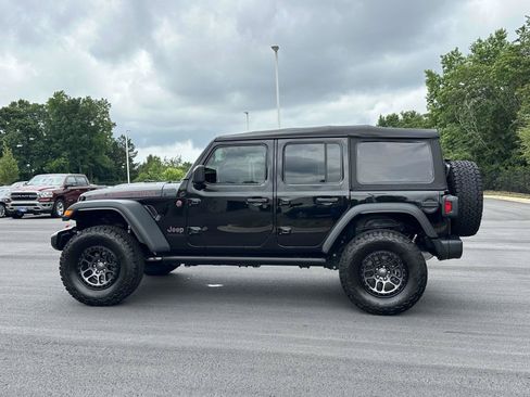 Used 2021 Jeep Wrangler Unlimited Rubicon w/ Xtreme Recon 35" Tire Package AWD/4WD image 23