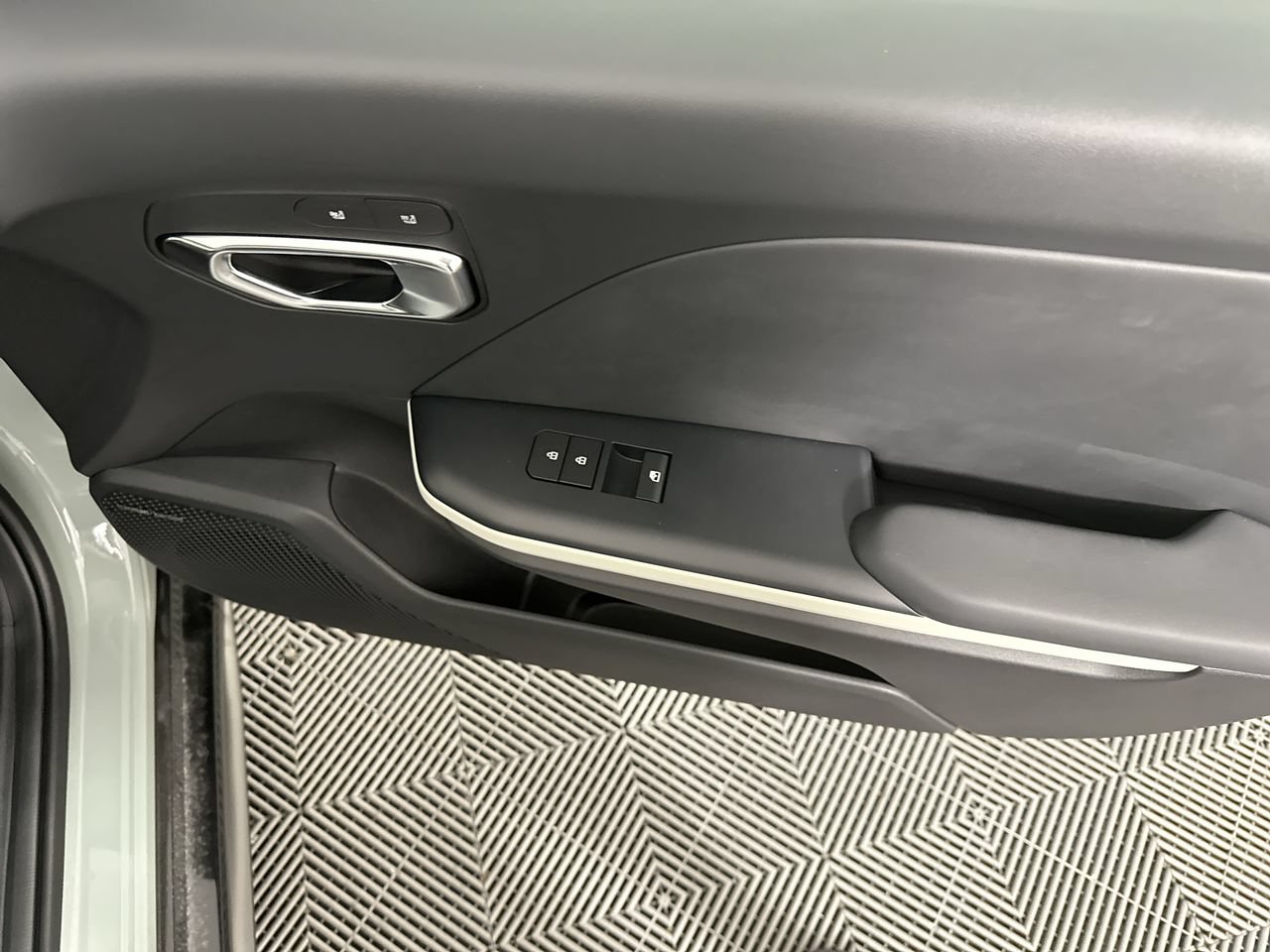 New 2027 Kia K4 GT-Line FWD image 22