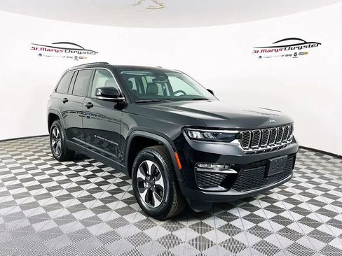 Used 2023 Jeep Grand Cherokee 4WD 4xe image 1