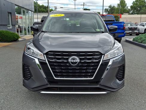 Certified 2025 Nissan Kicks Play S FWD image 2