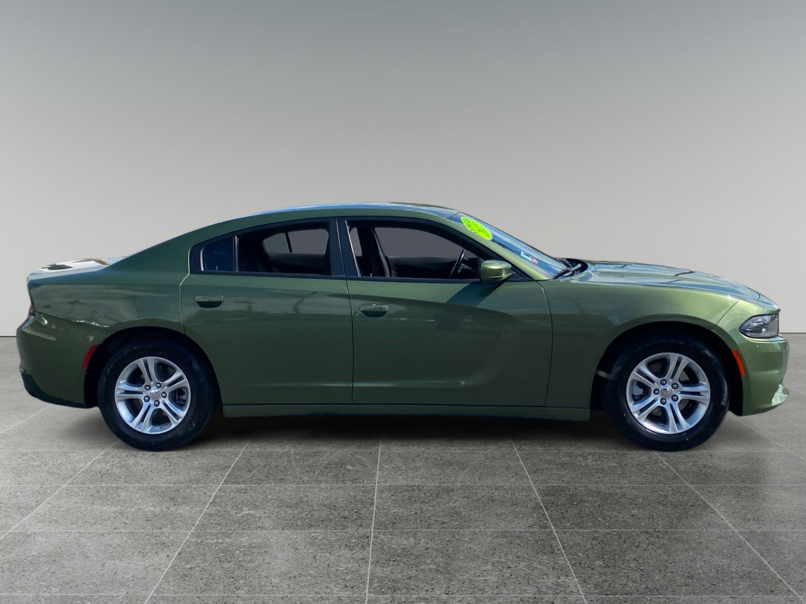 Used 2022 Dodge Charger SXT RWD image 6