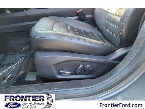 Used 2016 Ford Fusion SE w/ Equipment Group 202A image 9