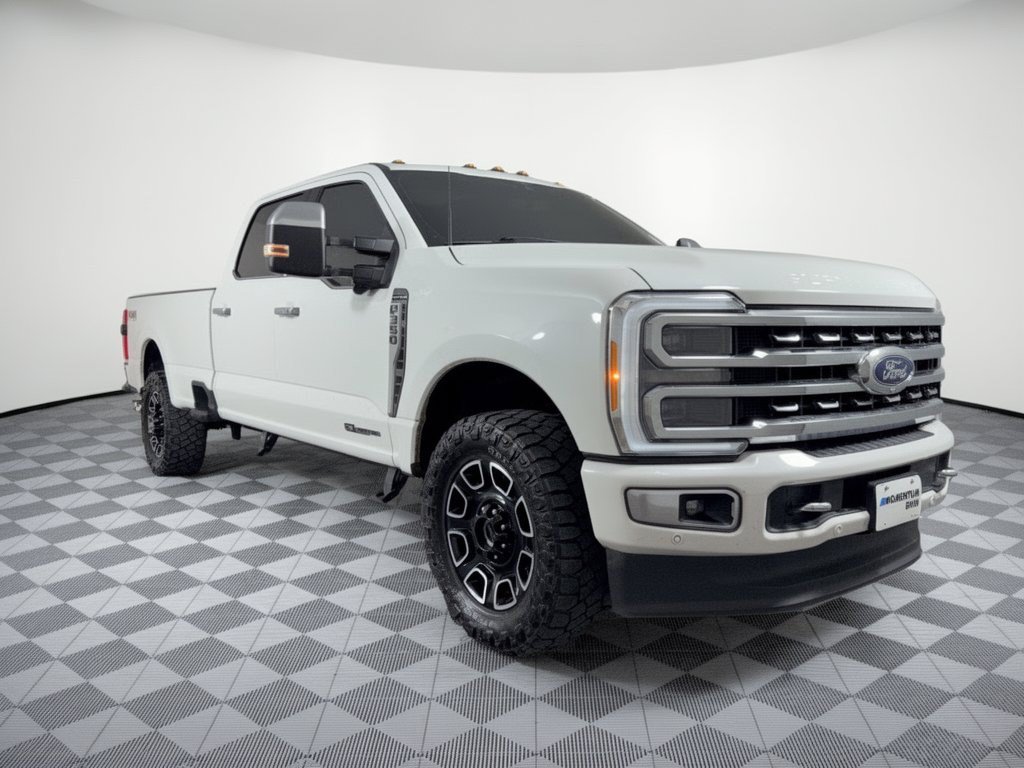 Used 2023 Ford F350 Platinum AWD/4WD image 7