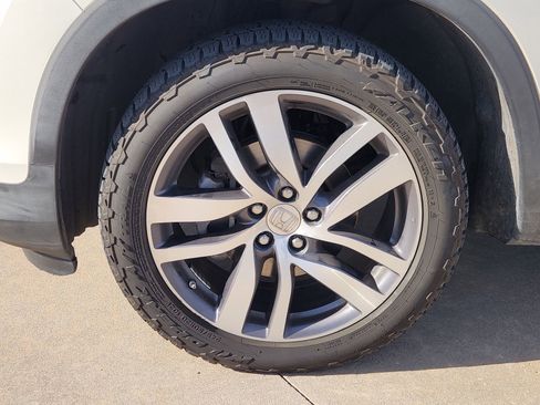 Used 2017 Honda Pilot Elite image 14