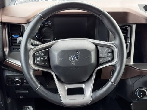 Used 2022 Ford Bronco Outer Banks image 7
