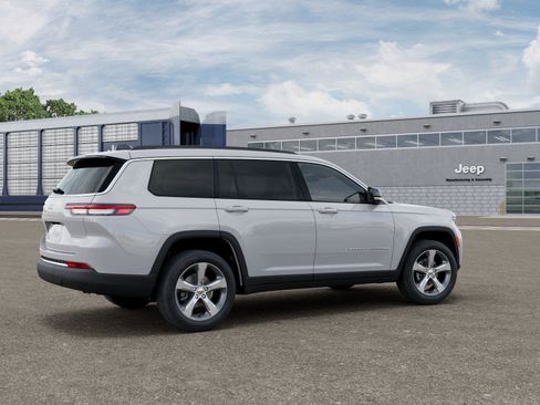 New 2026 Jeep Grand Cherokee L Limited AWD/4WD image 4