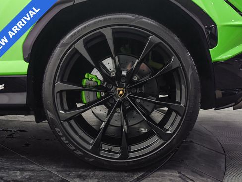 Used 2023 Lamborghini Urus S image 32