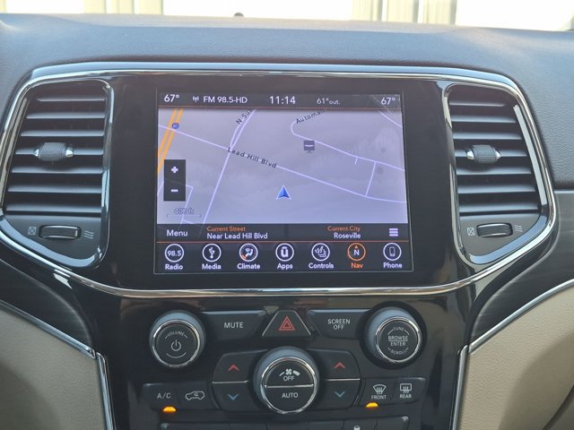 Used 2019 Jeep Grand Cherokee Limited w/ Trailer Tow Group IV AWD/4WD image 13