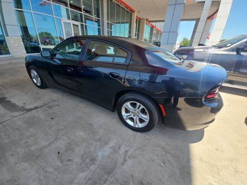 Used 2022 Dodge Charger SXT RWD image 13