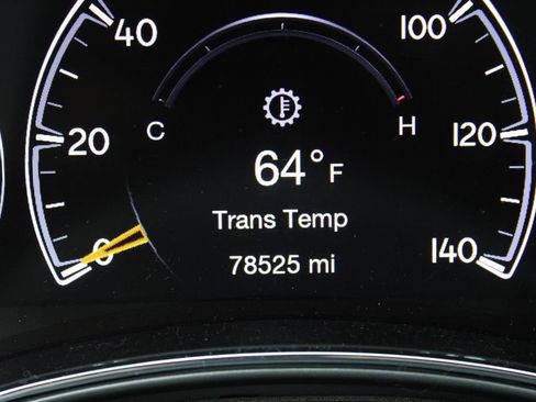 Used 2018 Jeep Grand Cherokee Limited image 2