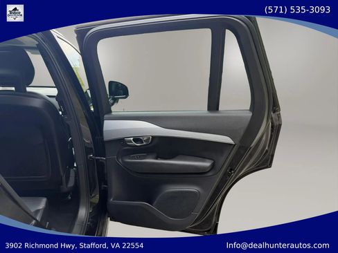 Used 2017 Volvo XC90 T5 Momentum AWD/4WD image 18